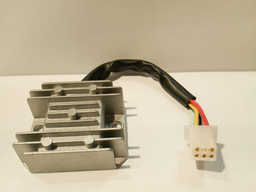 [MEGM10026] REGULADOR 12V 5CABLES AKT(NKD, SL, EVO, 110 SPECIAL). MOTOCICLETA